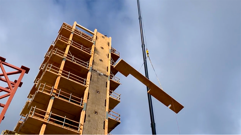 construction of a tall apartment building